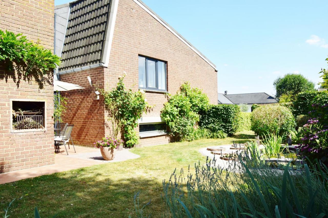 몽스 Les Chambourlettes B&B 외부 사진