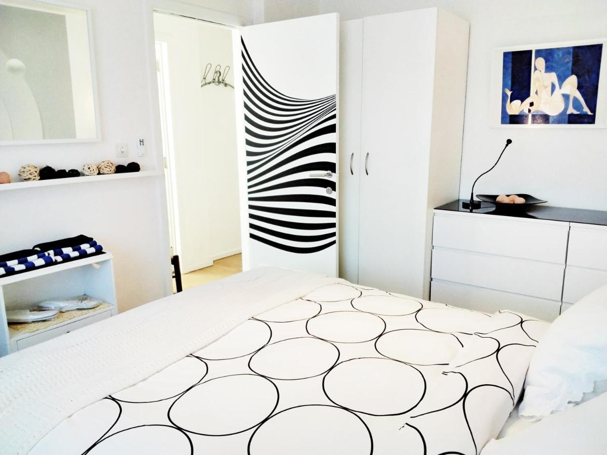 몽스 Les Chambourlettes B&B 외부 사진